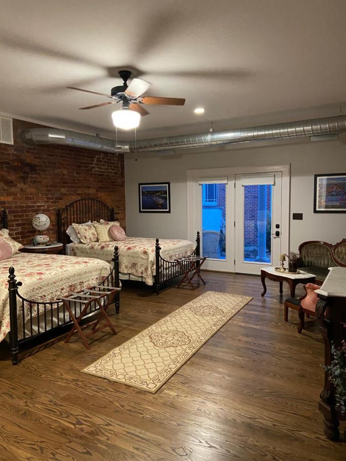 بادوكا Belle Louise Historic Bed & Breakfast المظهر الخارجي الصورة
