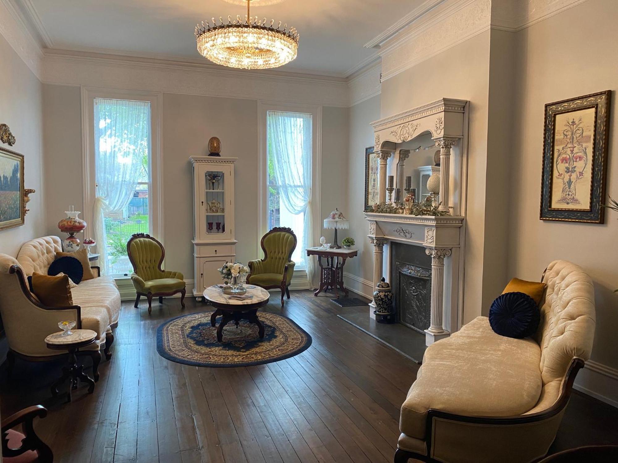 بادوكا Belle Louise Historic Bed & Breakfast المظهر الخارجي الصورة